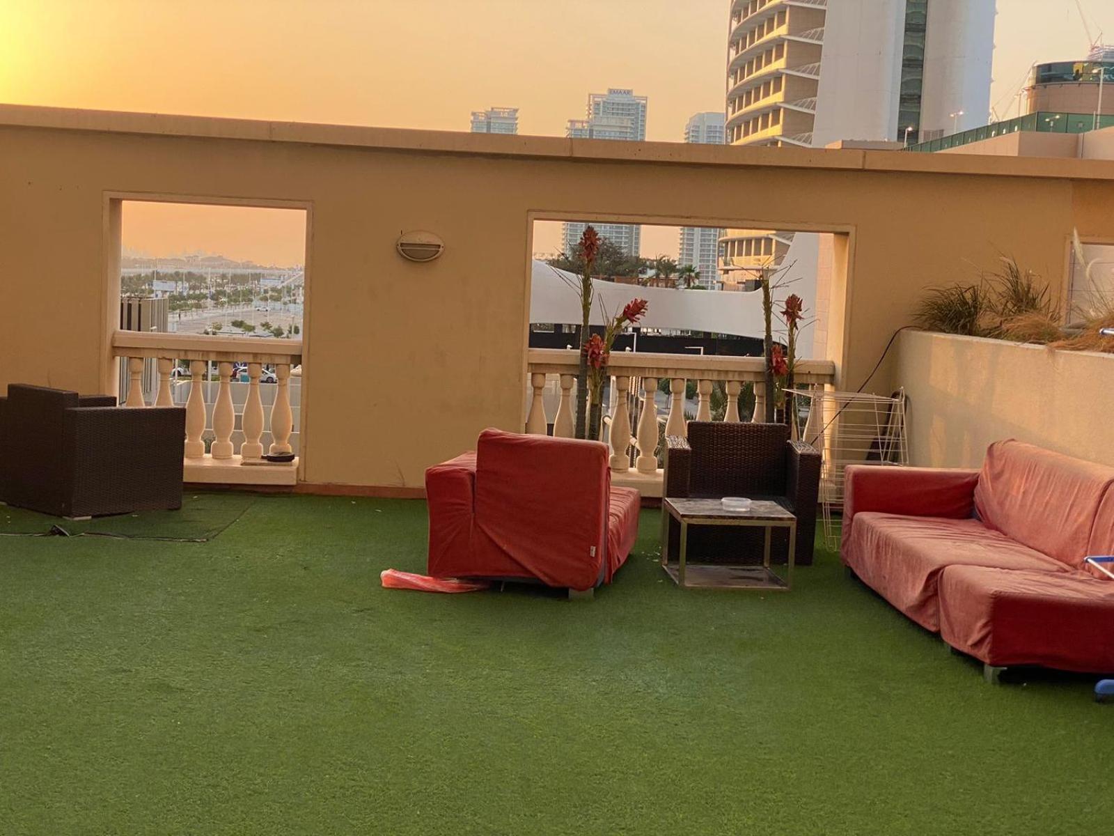 Nice Single Rooms For "Girls" Only In Dubai, Marina Esterno foto
